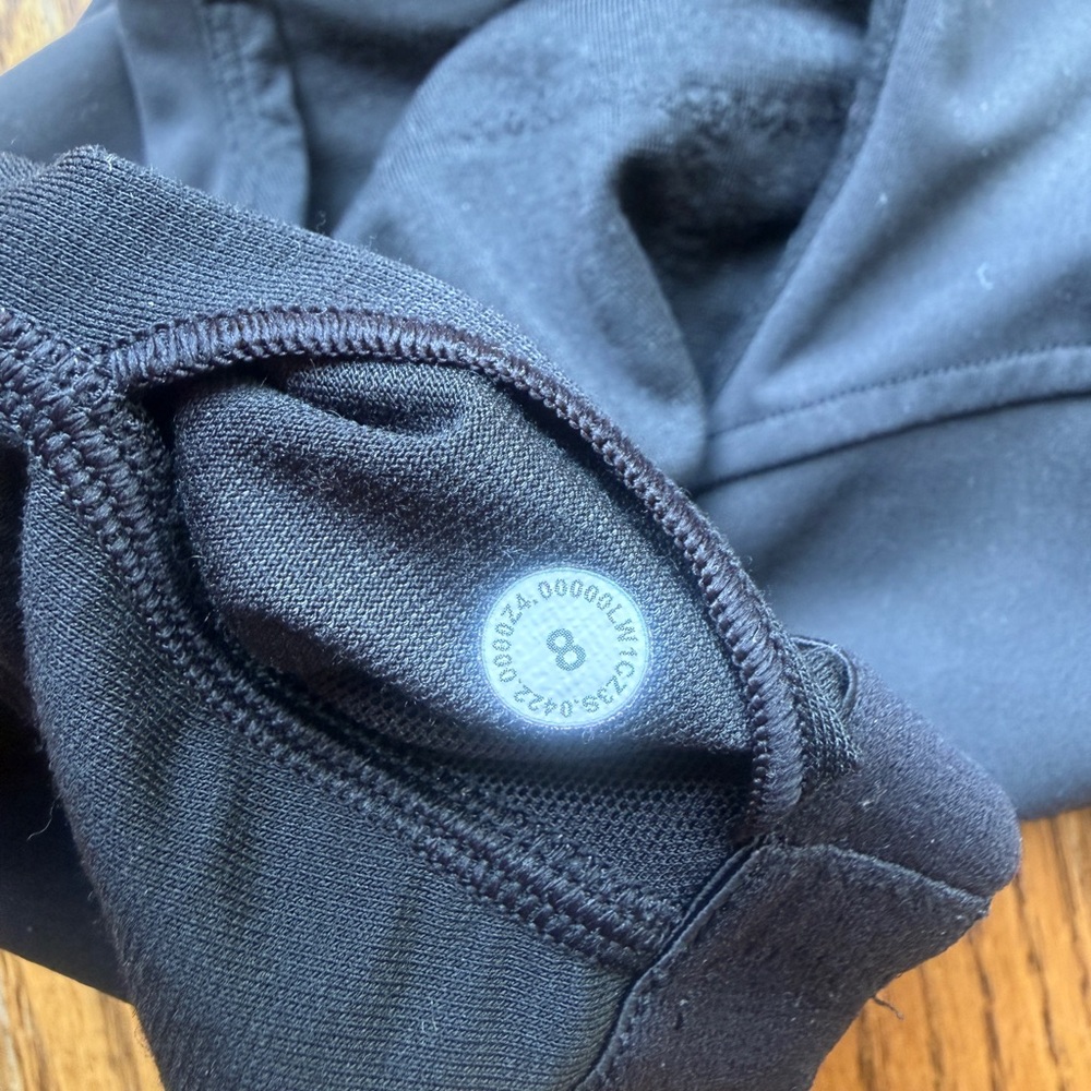 Lululemon Invigorate Training Tank Top black sports bra 8 / M - Picture 6 of 6